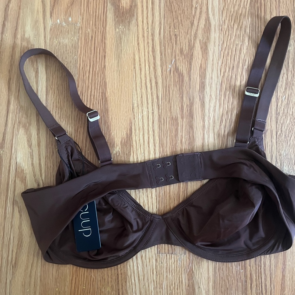 CUUP Triangle Micro Bra - Picture 4 of 6